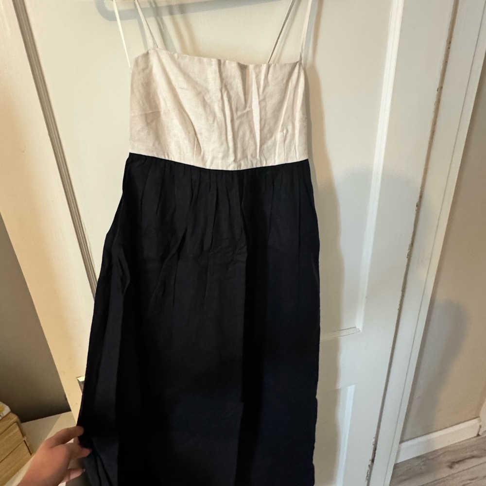 Abercrombie & Fitch Sleeveless Black and White Dress Linen Blend size small tall